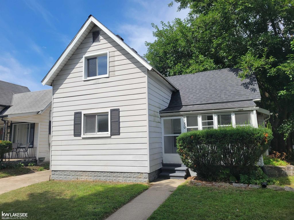 130 Meadle St, Mt. Clemens city