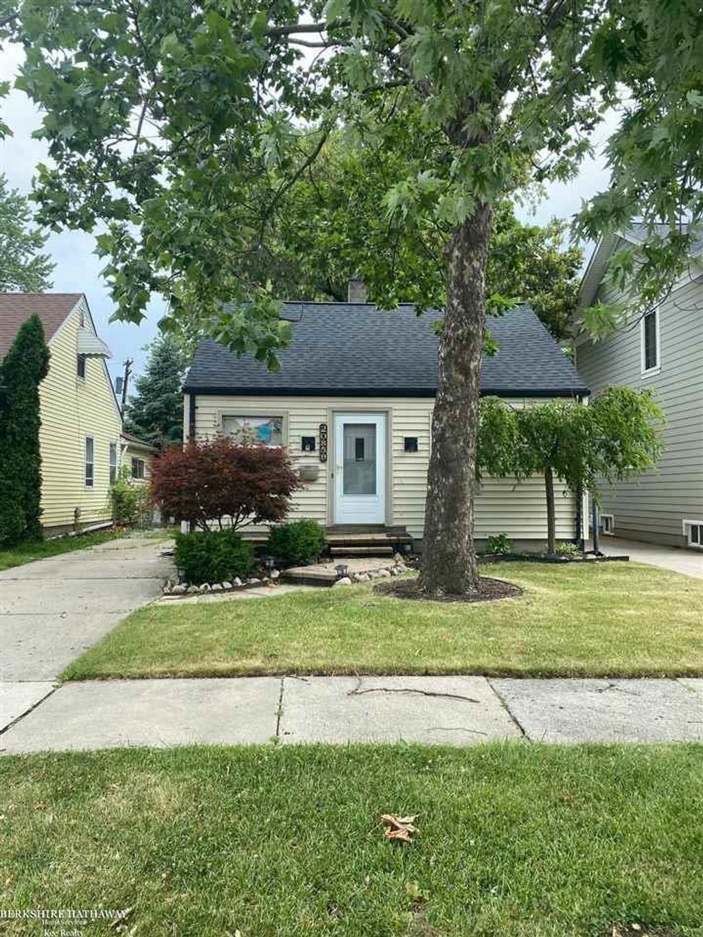 20859 Hampton Rd, Harper Woods city