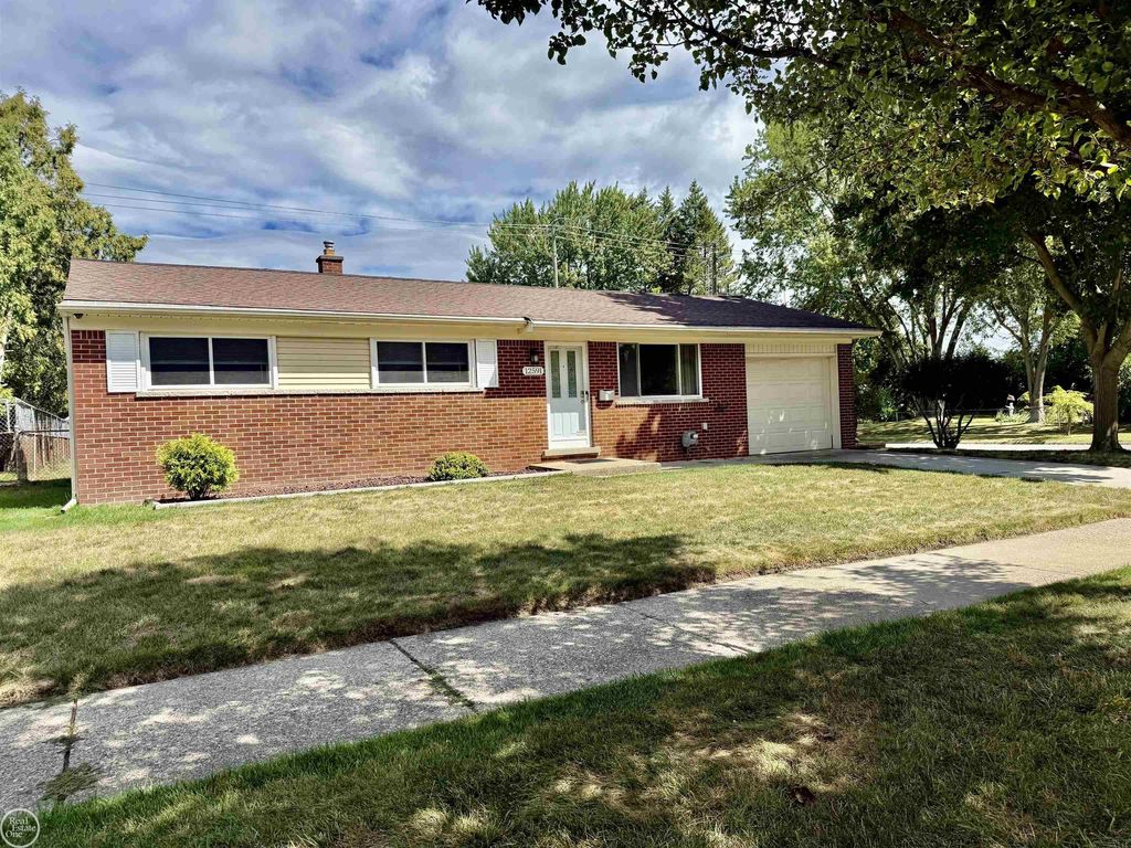 12591 Bender St, Sterling Heights city