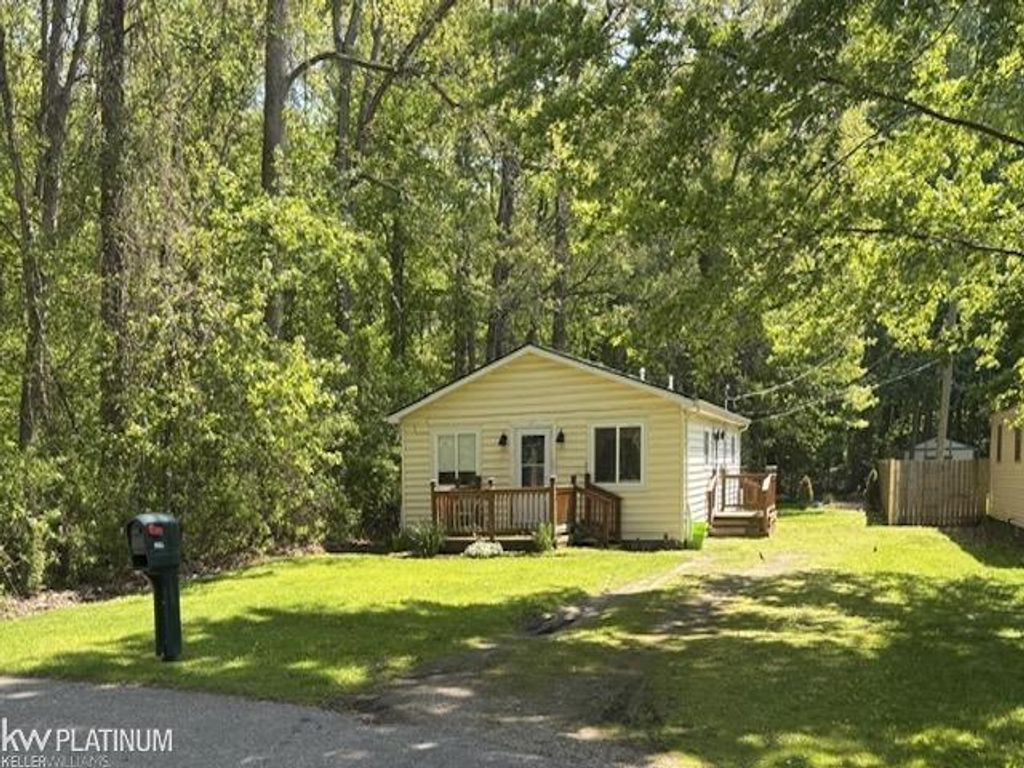 9083 Island, Clay township