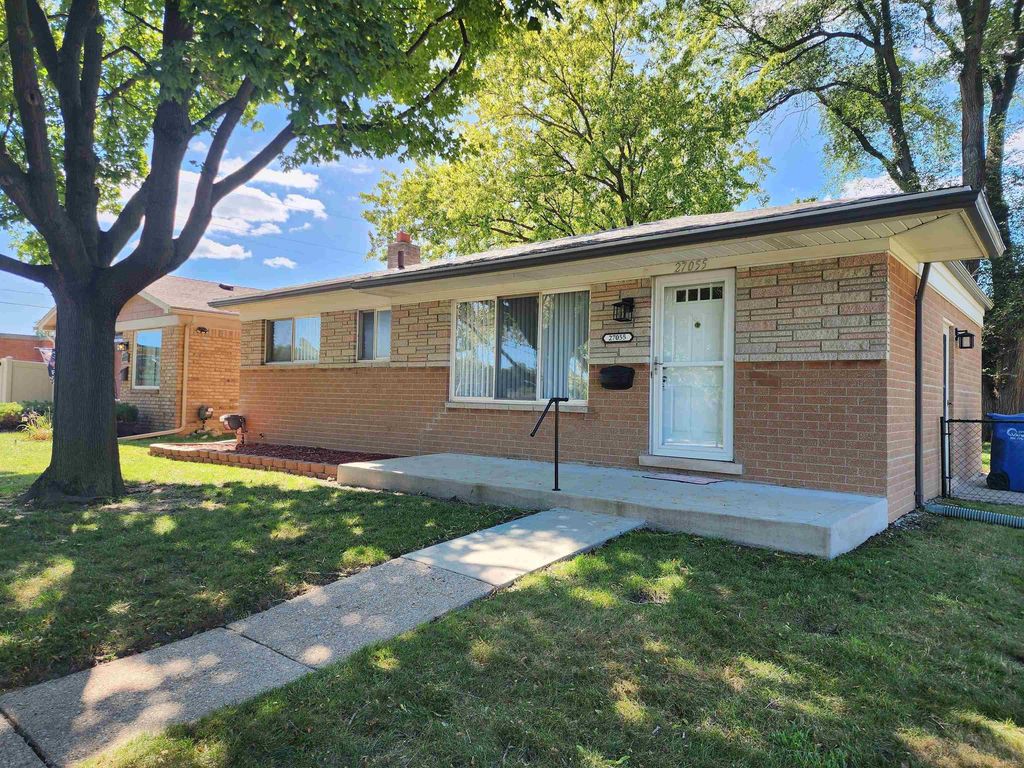 27055 Merideth Dr, Warren city
