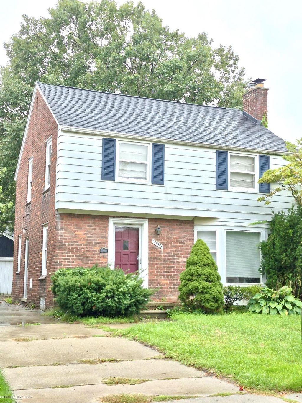 1923 Norwood Dr, Grosse Pointe Woods