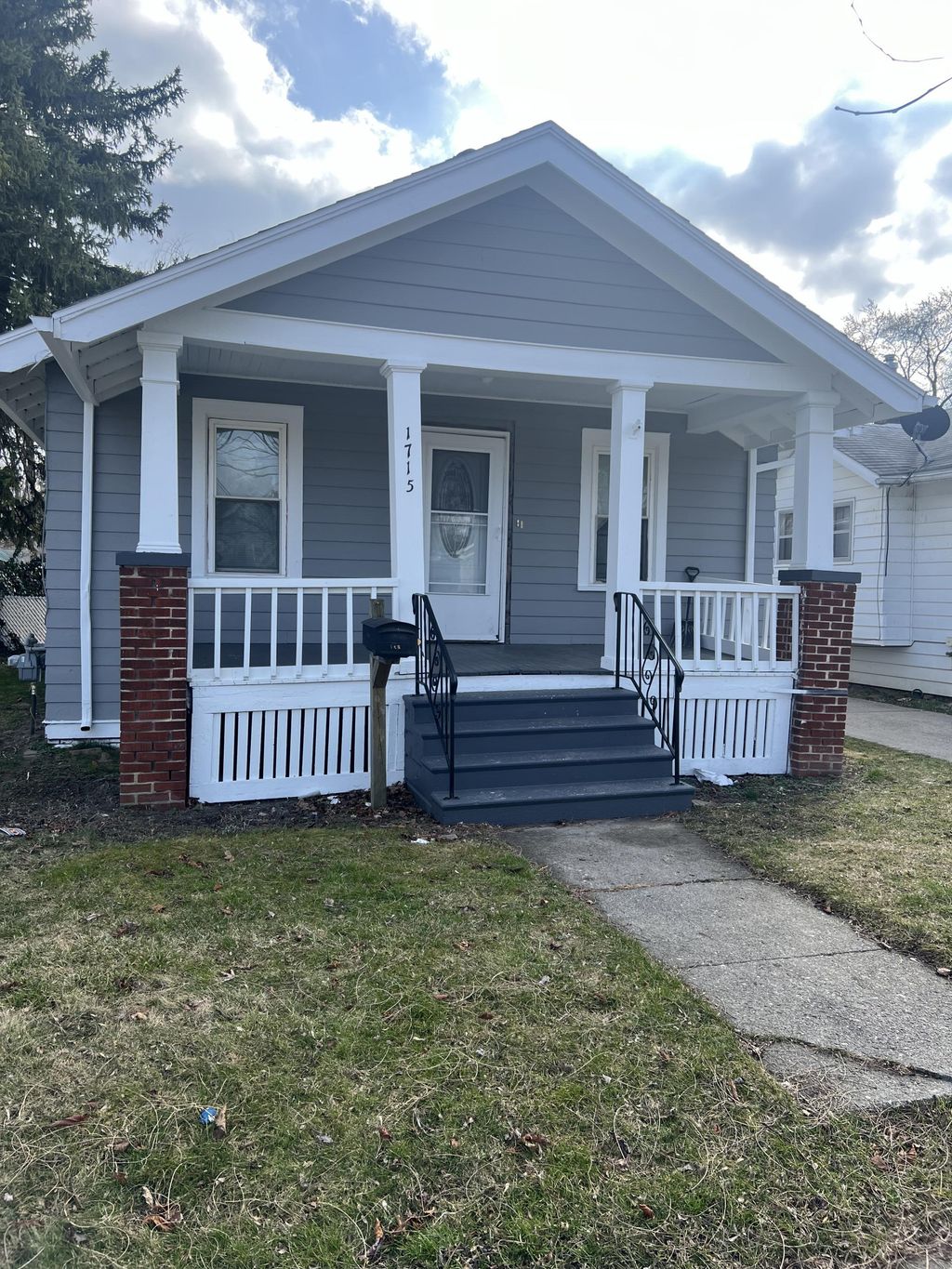 1715 W Genesee Avenue, Saginaw city