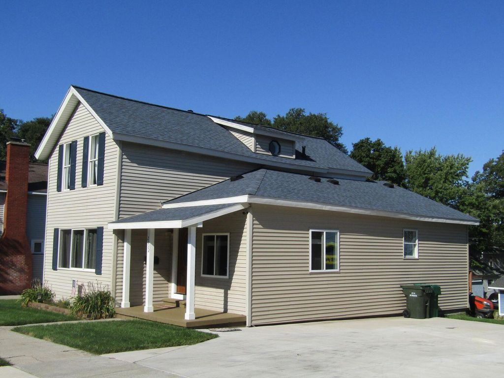 2032 Harrison Avenue, Muskegon