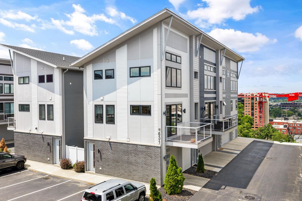 631 Fairview Avenue Ne Unit: 1, Grand Rapids