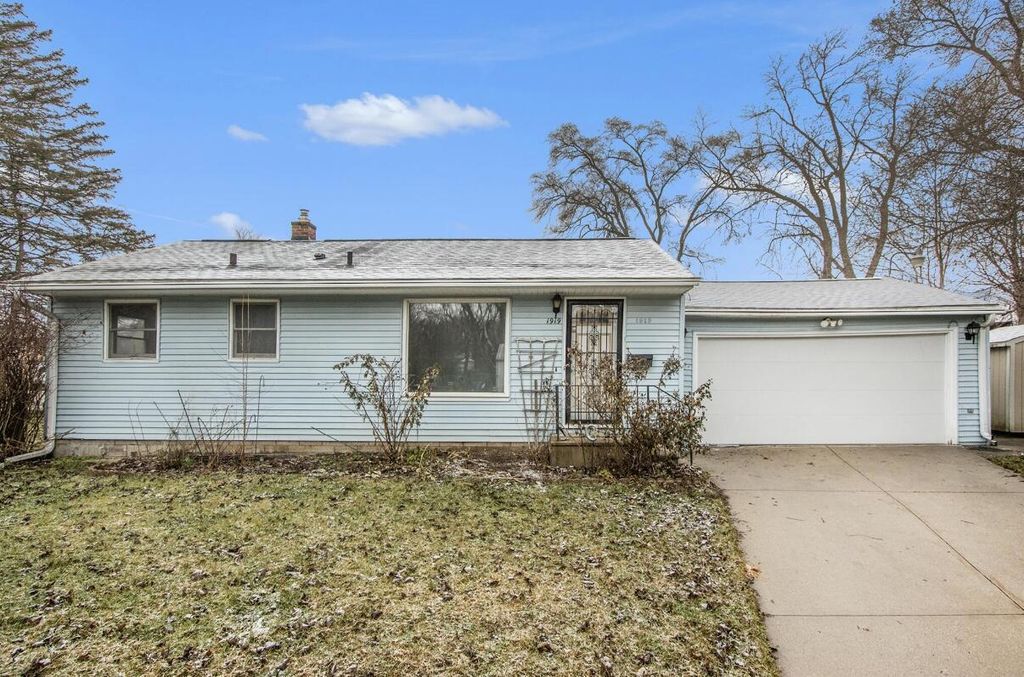 1919 Junction Avenue, Kalamazoo