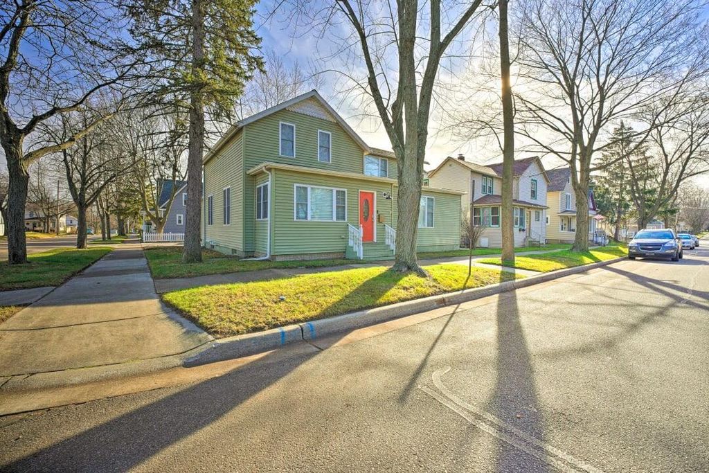 803 Court Street, St. Joseph city