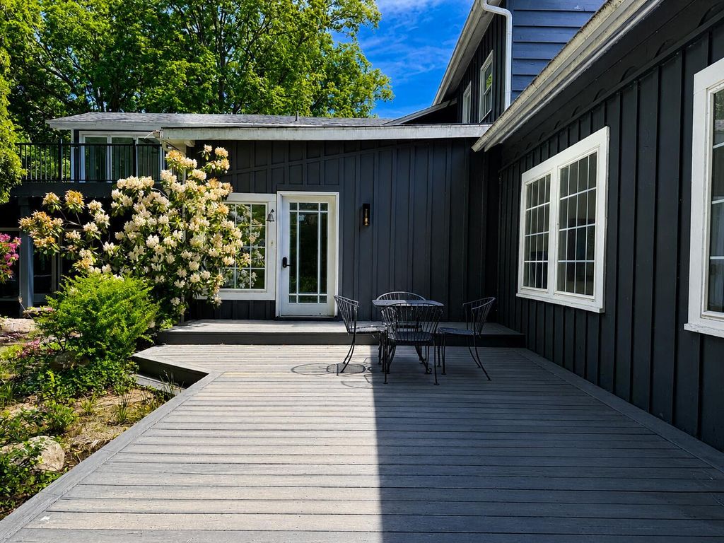 15300 Red Arrow Highway Unit: 3, Chikaming township