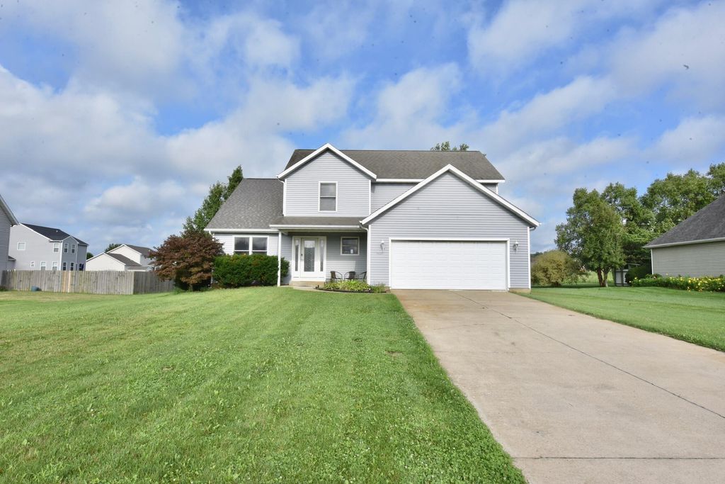 4697 Lauren Lane, Royalton township