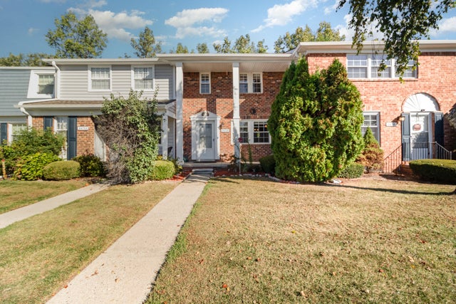 24750 Olde Orchard Street, Novi city