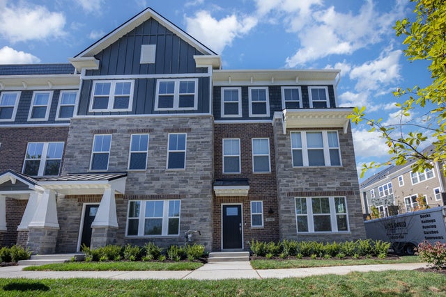 42982 Atwood Avenue, Novi city