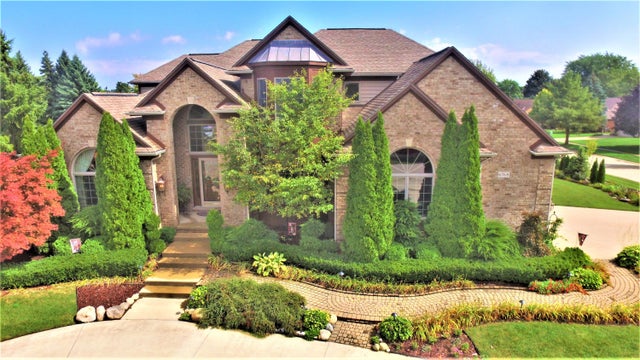 6768 Merrick Drive, Troy city