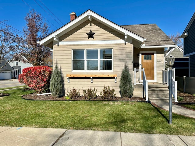 992 Palmer, Plymouth city