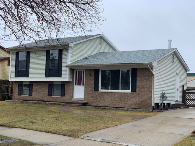 41427 Larimore Lane, Canton charter township