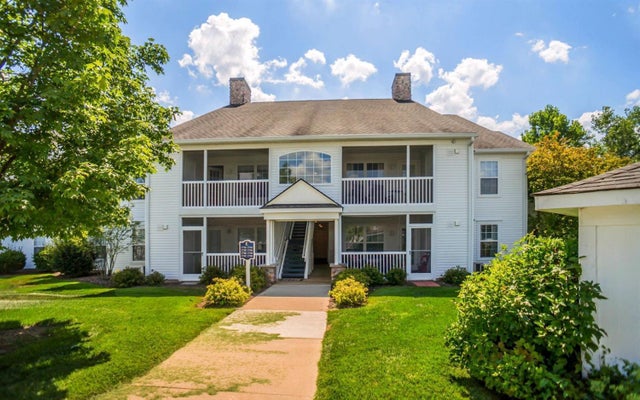 2740 S Knightsbridge Circle, Ann Arbor city