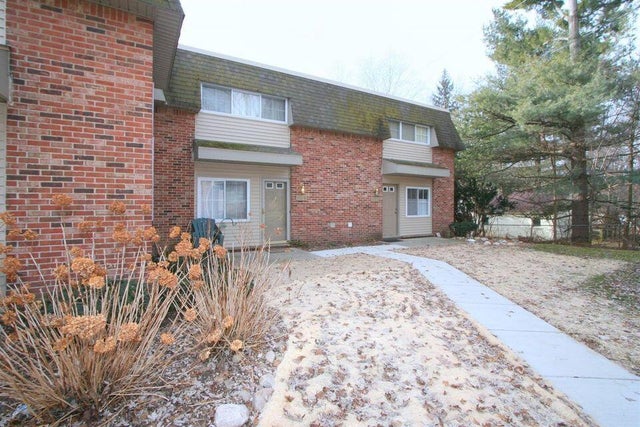 519 Longshore Drive Unit: B, Ann Arbor city