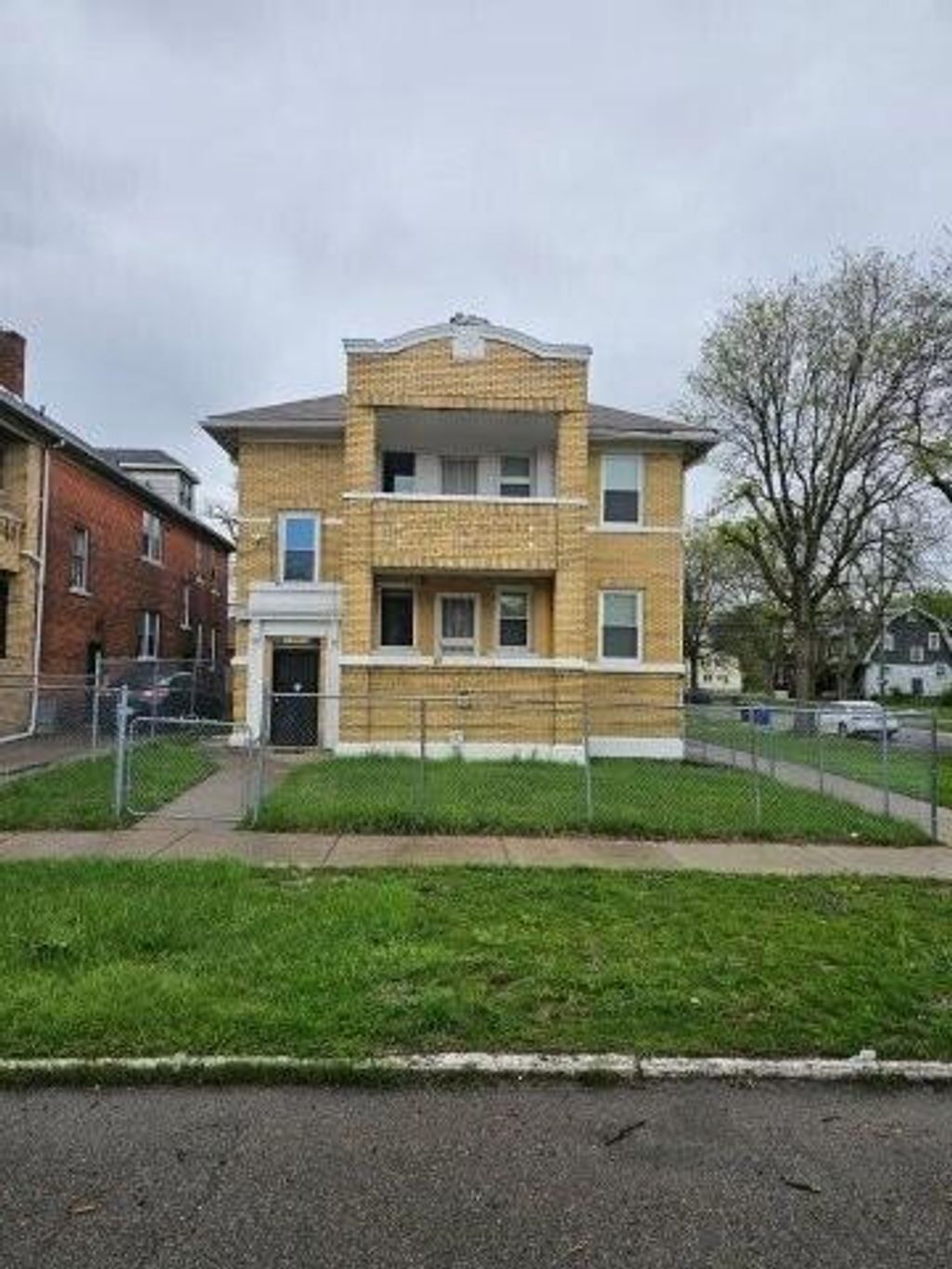 13641 La Salle Boulevard, Detroit city