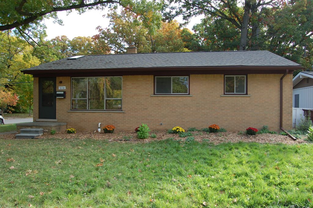 924 N Maple Road, Ann Arbor city