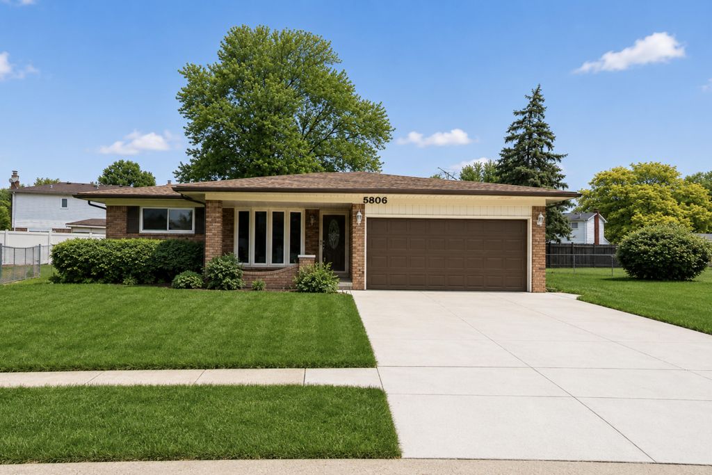 5806 Wedgewood Road, Canton charter township