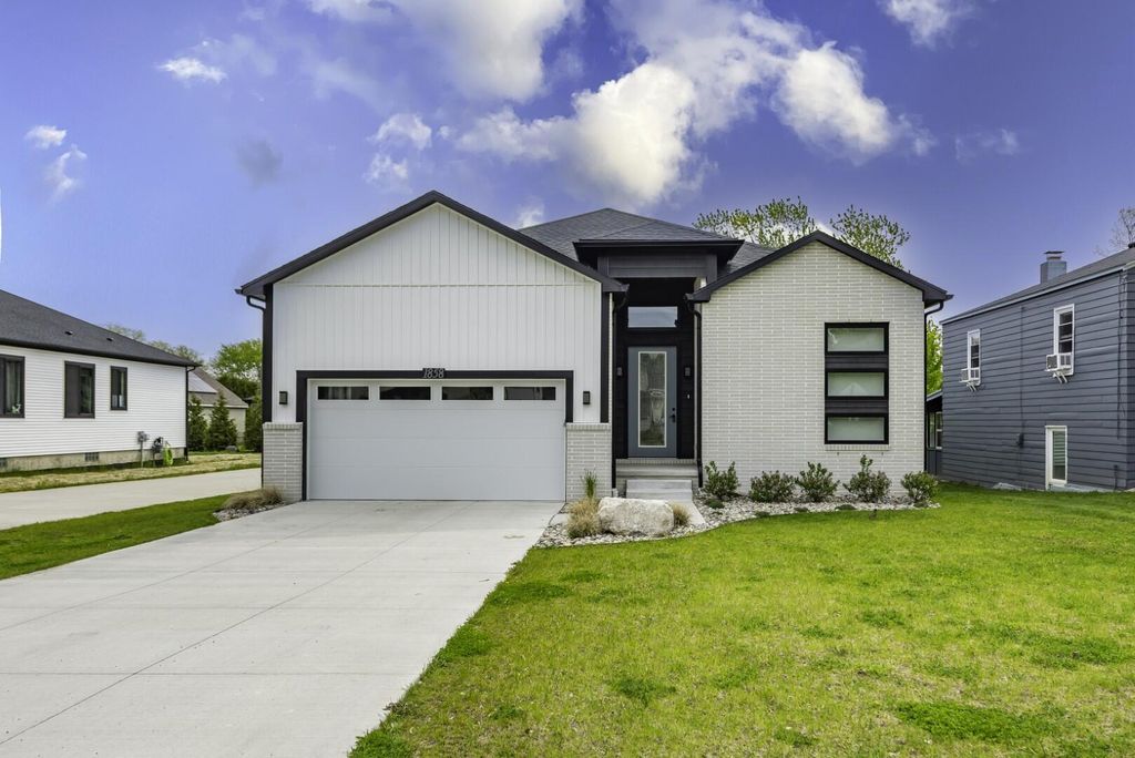 1858 Upland Drive, Ann Arbor city