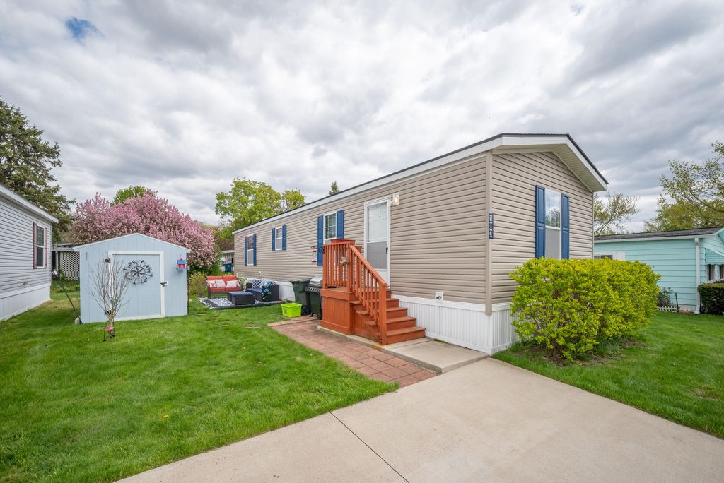 183 Flicker Street, Rochester Hills city
