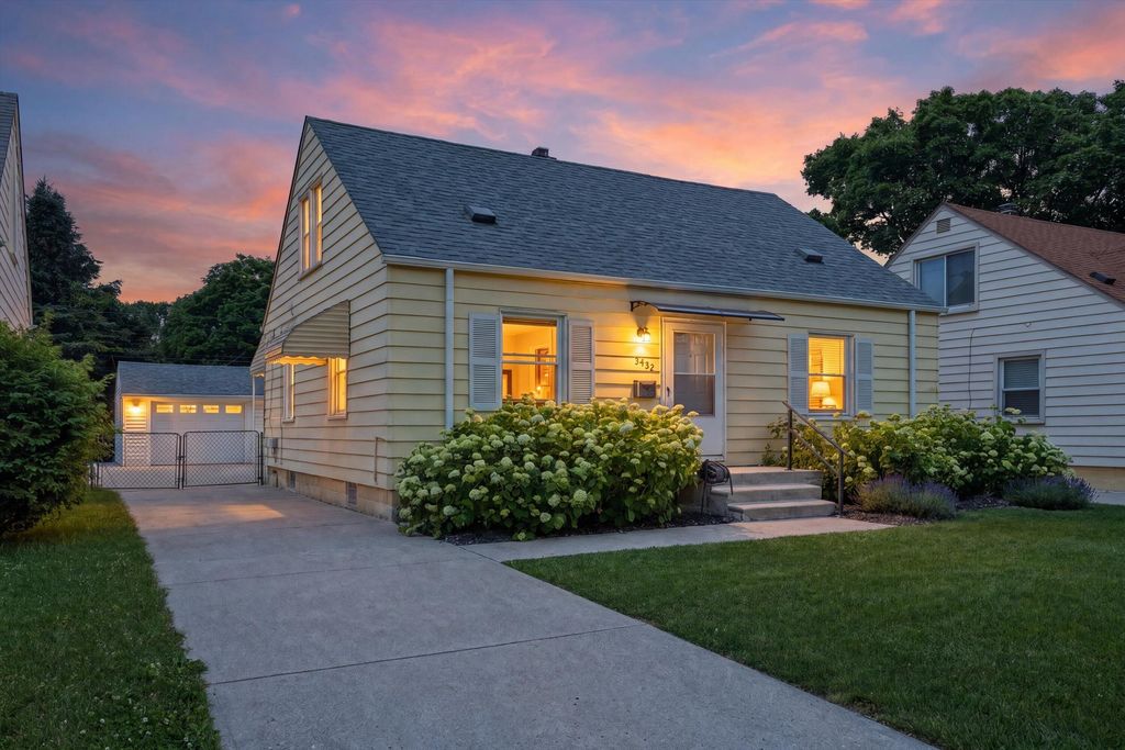 3432 Woodside Street, Dearborn city