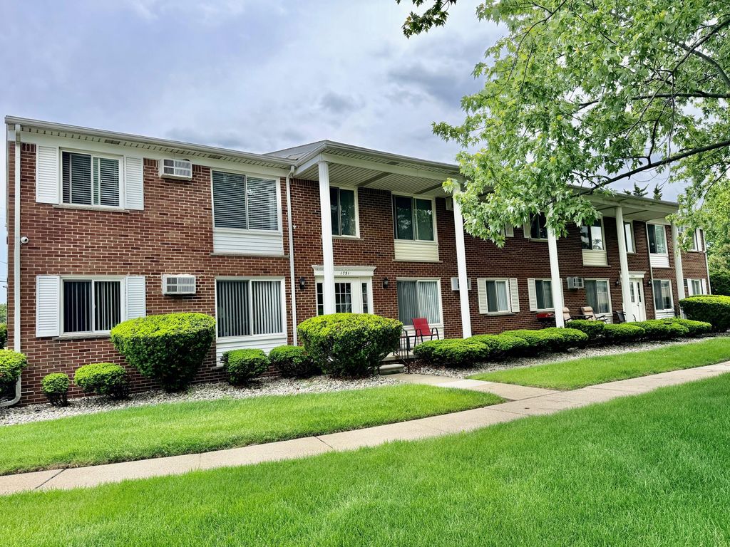 1701 Charlton Road, Trenton city