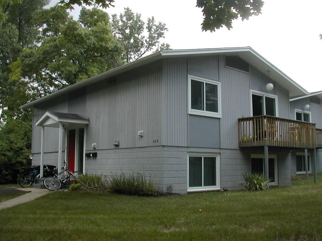 245 Brookridge Court Unit: 1, Ann Arbor