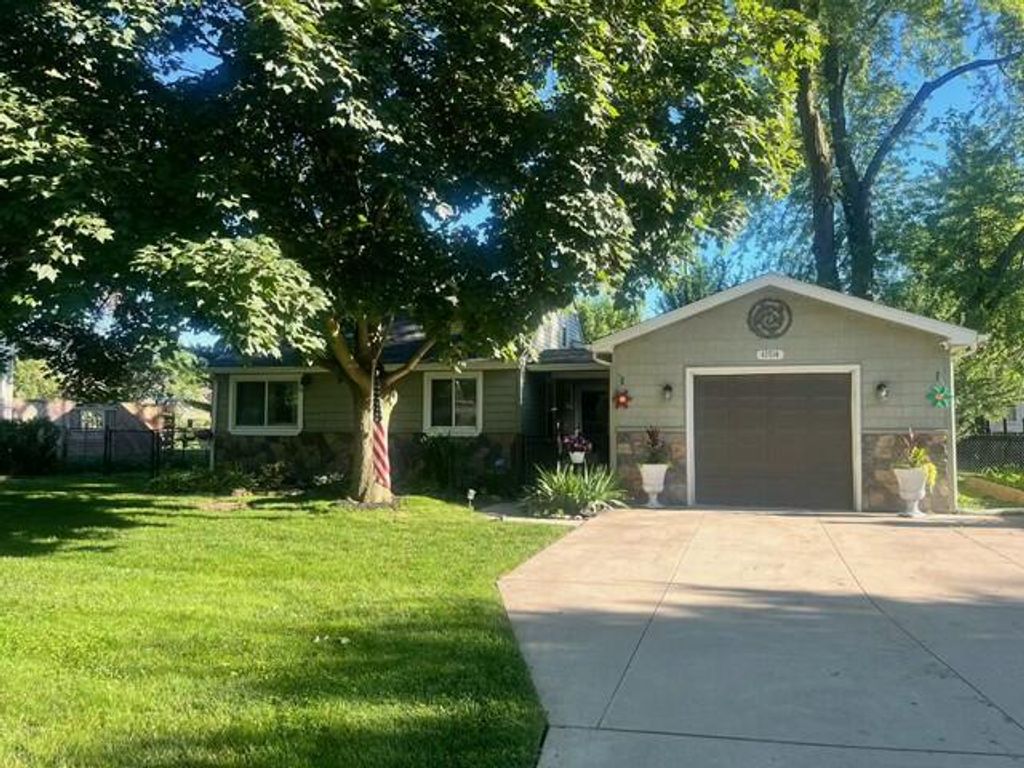 42514 Hammill Lane, Plymouth charter township