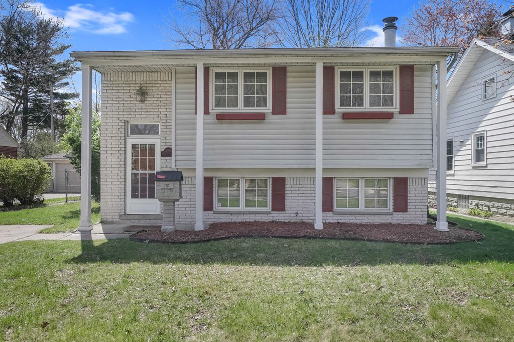 429 Royal Avenue, Royal Oak city
