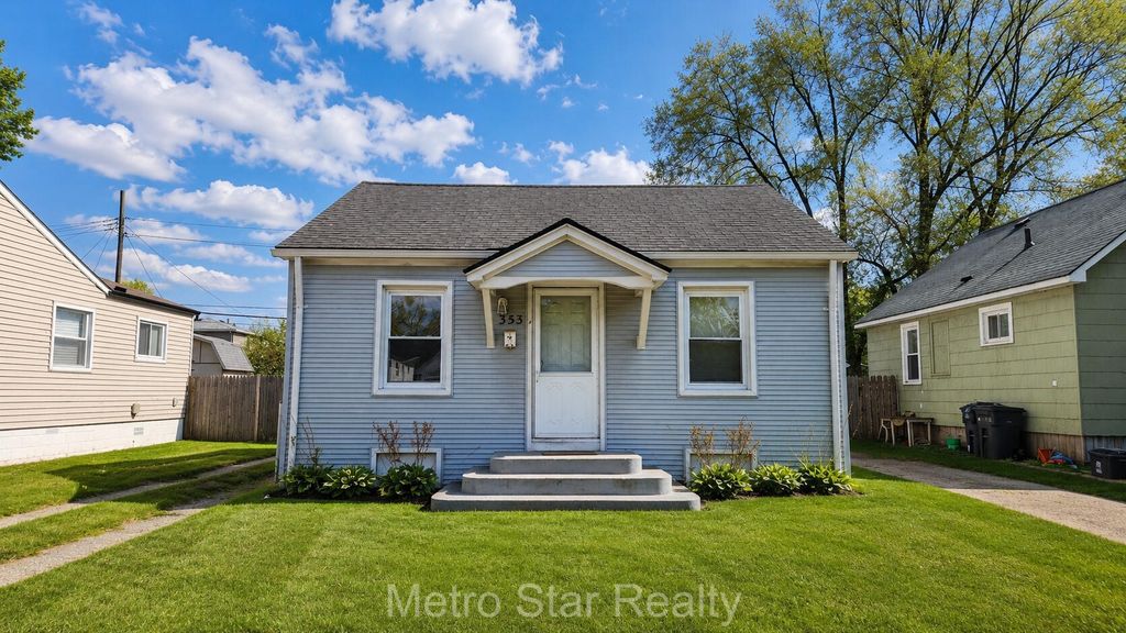 353 W Brockton Avenue, Madison Heights city