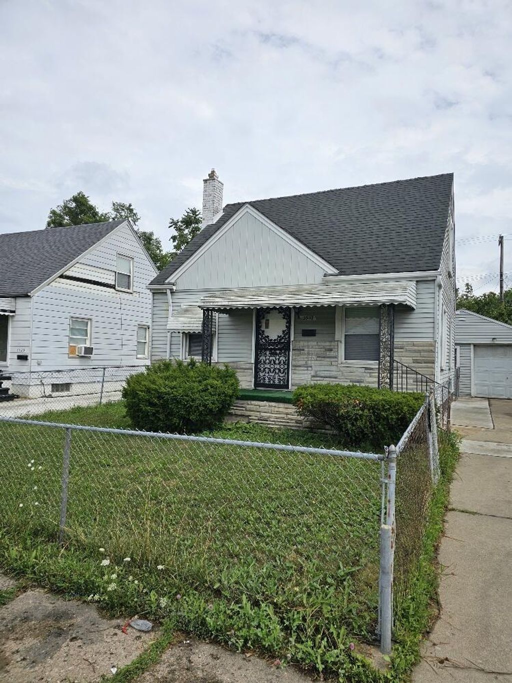 3337 S Bassett, Detroit city