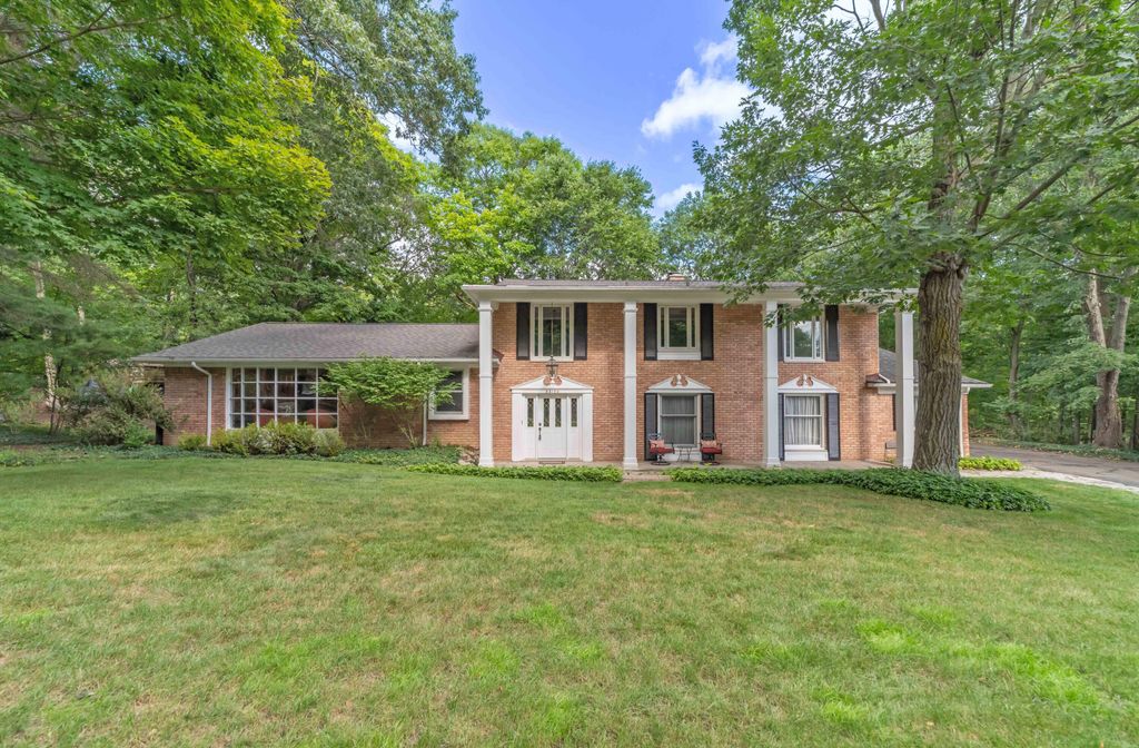34150 Hunters Row, Farmington Hills city