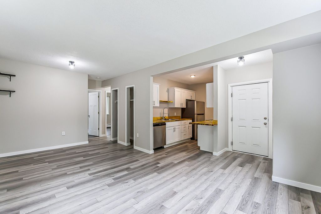 9275 Brookside Drive Unit: H, Northfield township