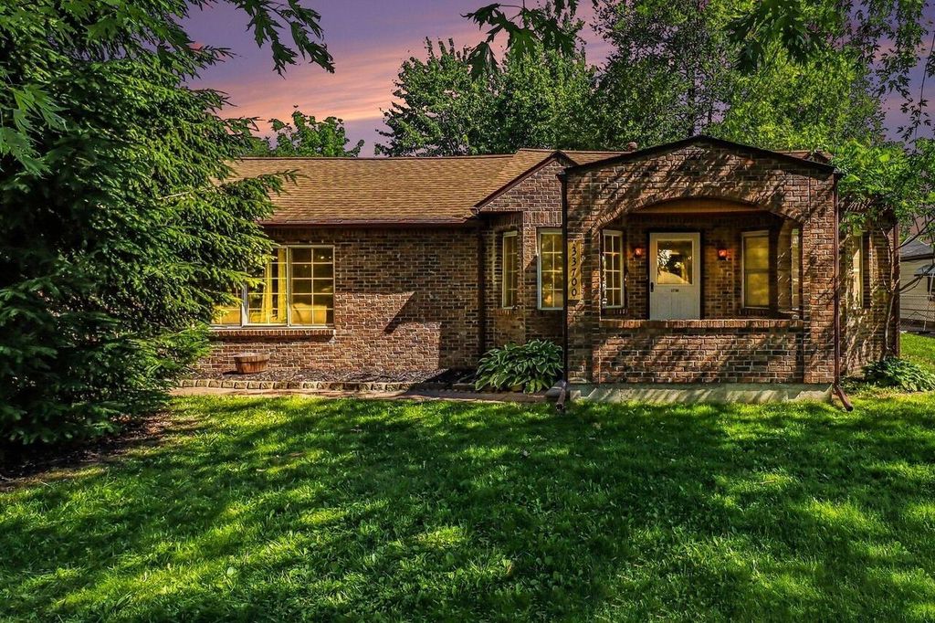 33700 Beechwood Street, Westland city