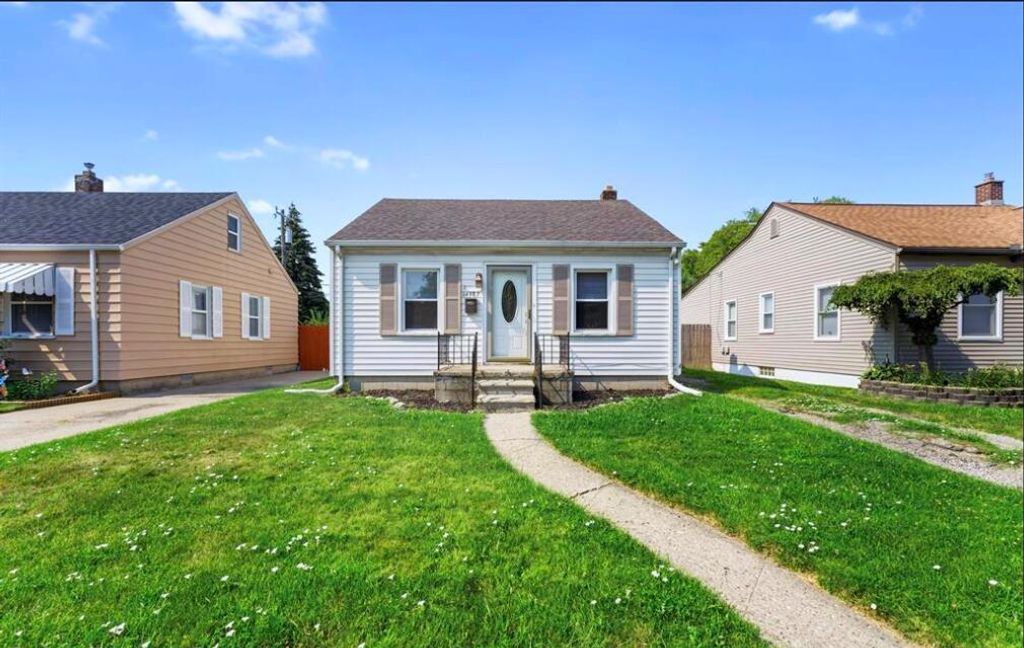 14986 University Street, Allen Park city