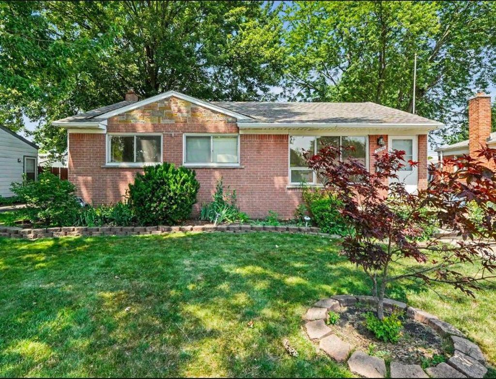 32741 Grandview Avenue, Wayne city