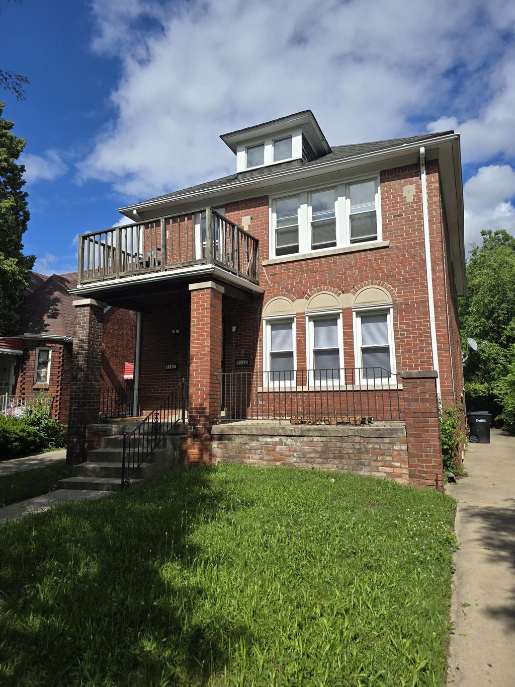 9122 Pinehurst Street, Detroit city