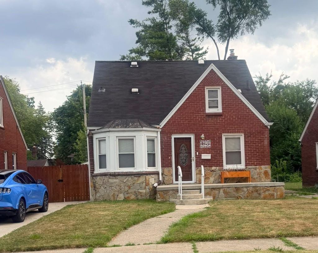 15292 Spring Garden Street, Detroit city
