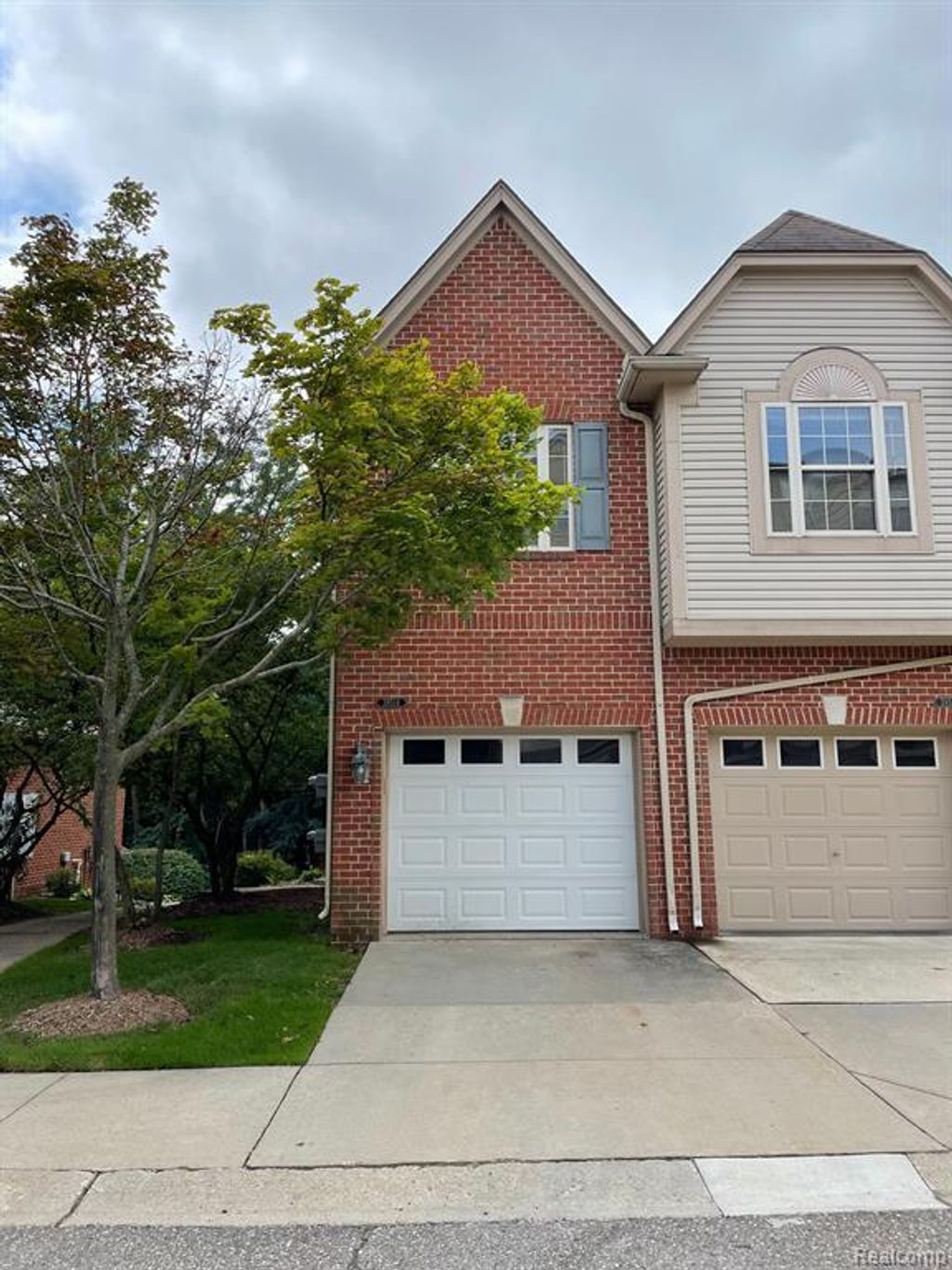 39514 Rockcrest Lane, Northville