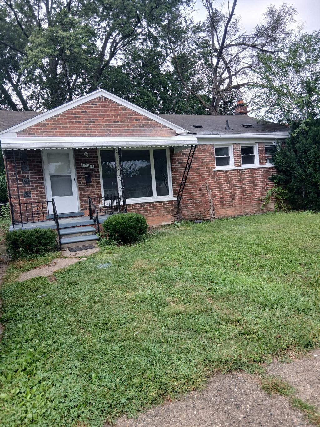 1735 Meadow Lane, Inkster city