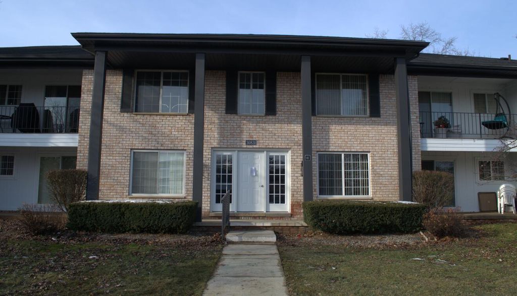 30831 Hunters Unit: 23, Farmington Hills