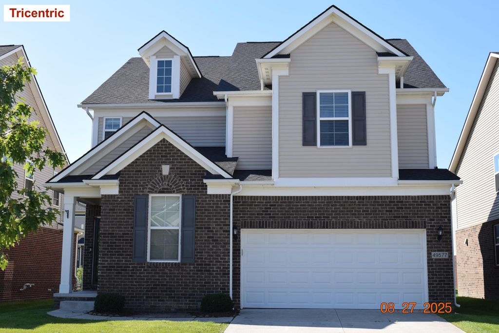 49577 Shoreline Drive, Canton