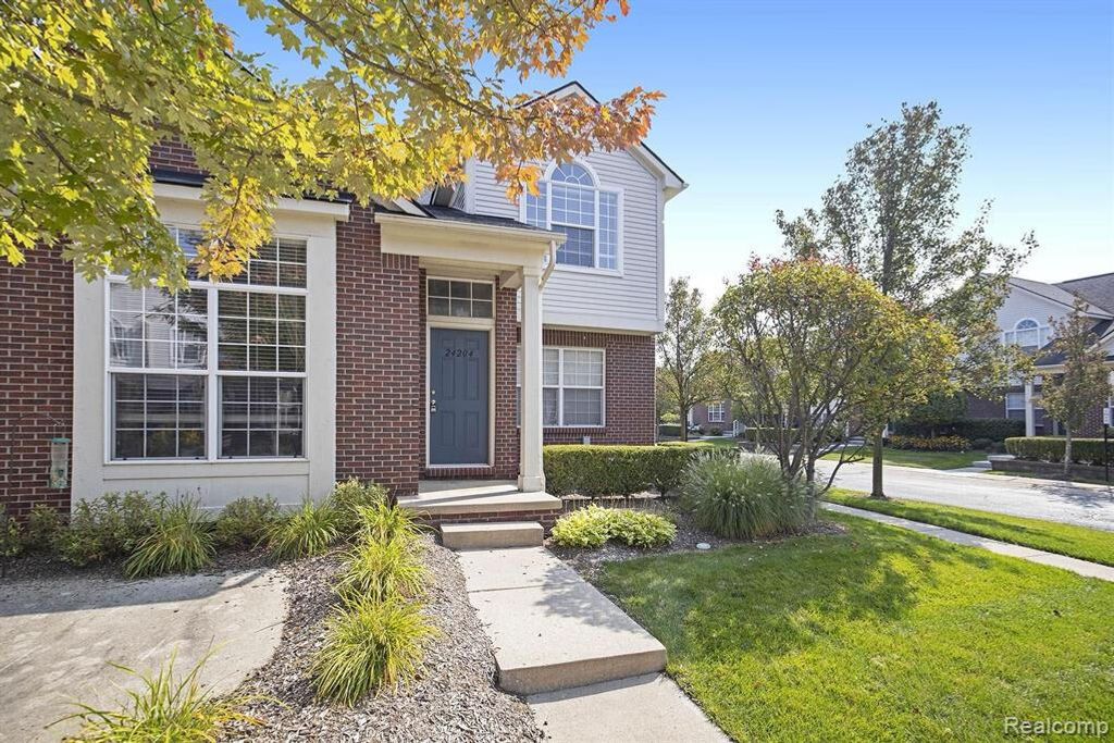 24204 Alexa Drive, Commerce Twp