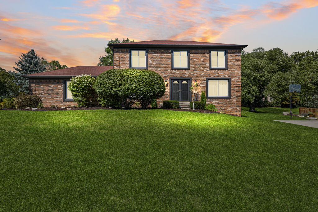 38636 Rutgers Drive, Farmington Hills