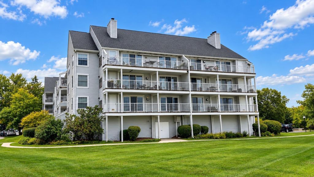 3565 Port Cove Drive Unit: 67, Waterford
