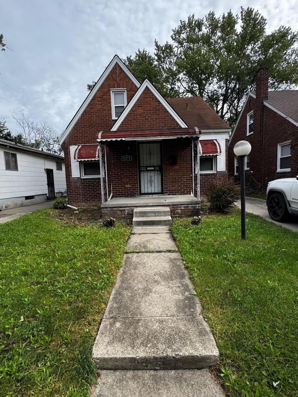 8278 Roselawn Street, Detroit
