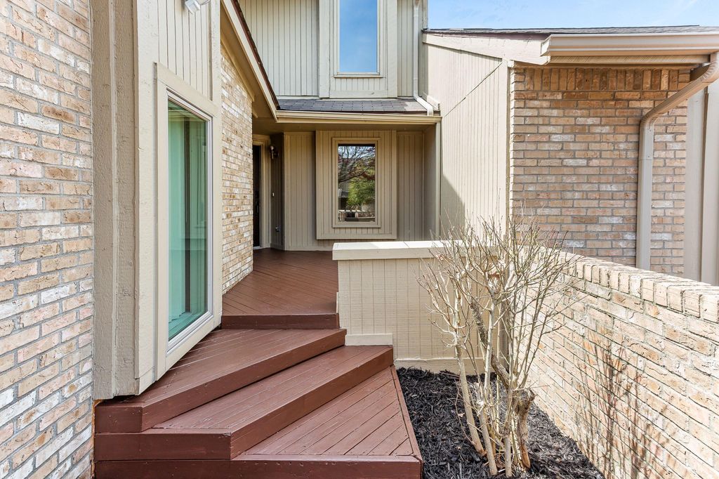 4291 Foxpointe Drive Unit: 53, West Bloomfield