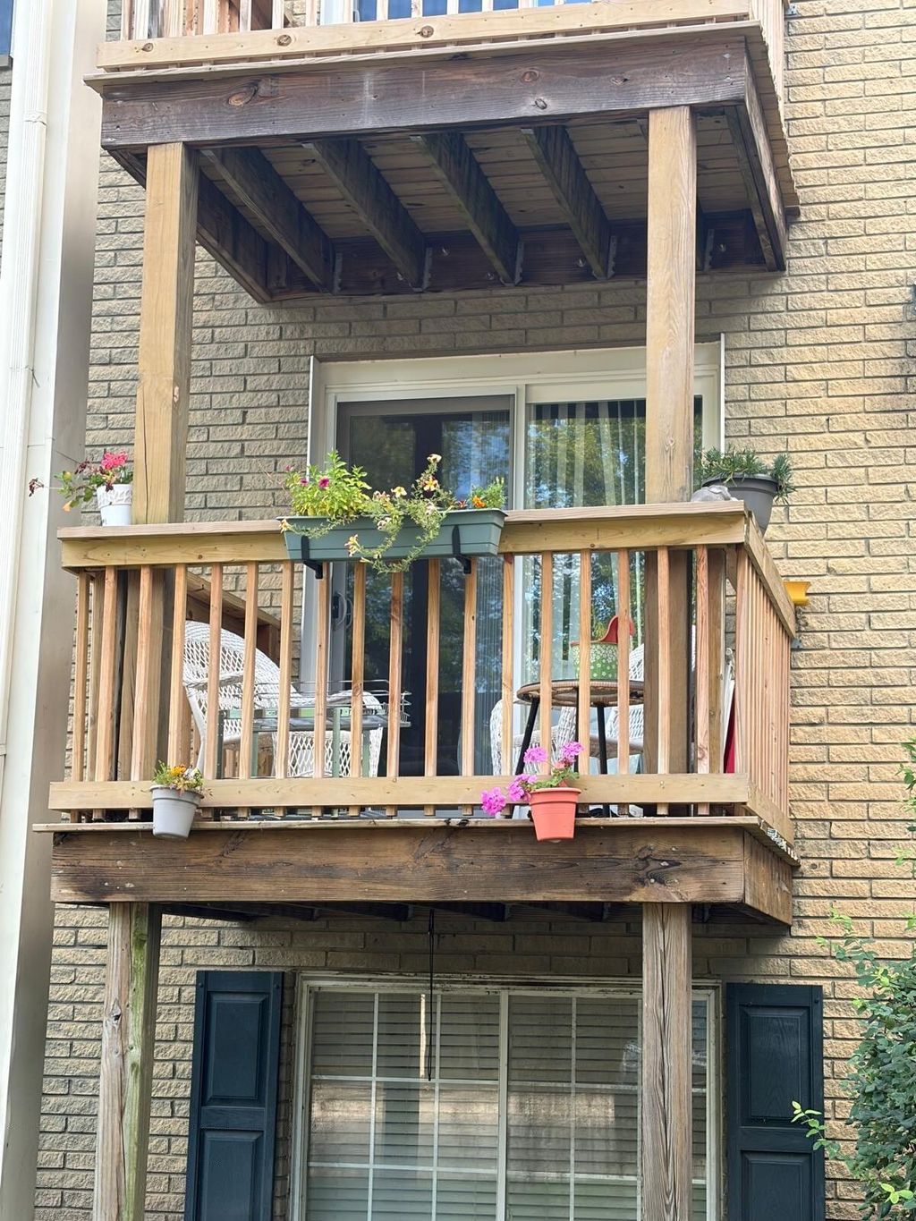 45260 Keding Street Unit: 204, Utica