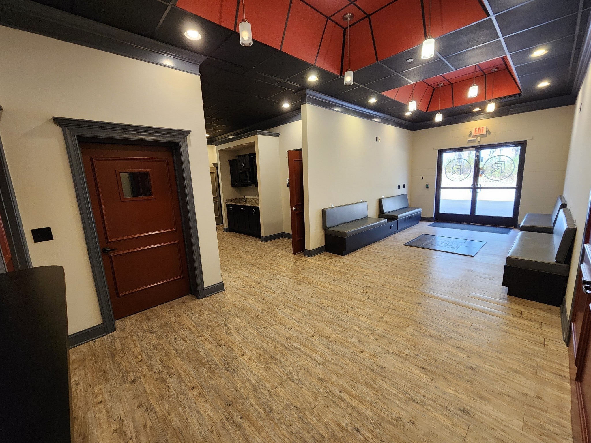 Photo of Listing #3001907